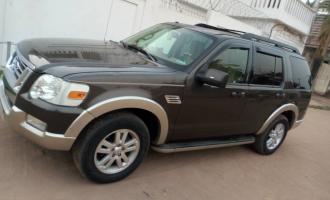 Ford Explorer 1